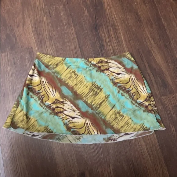 Indah Kiki Mini Skirt in Atlantis - Picture 2 of 4